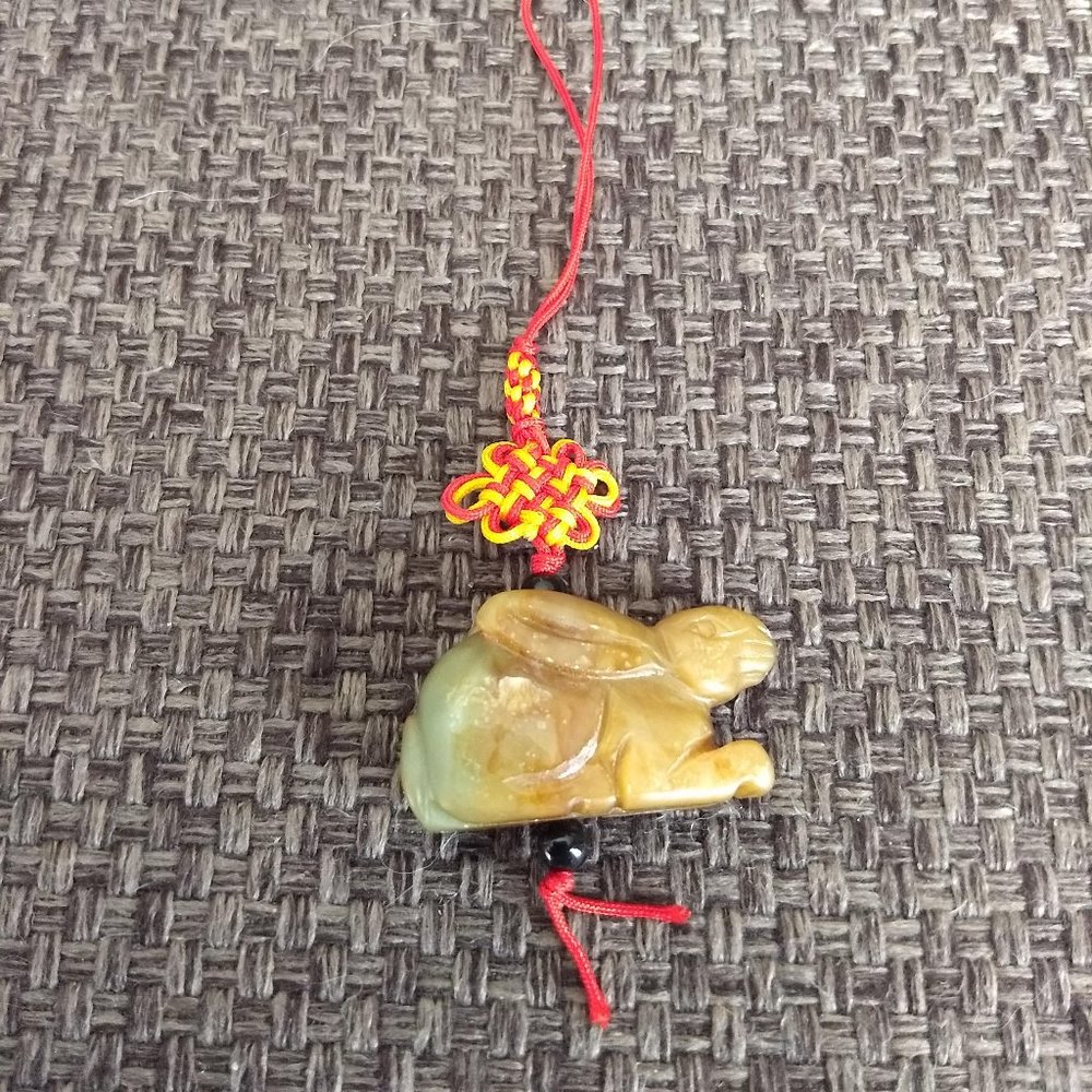 vintage 70s jade bunny rabbit dangler lanyard charm